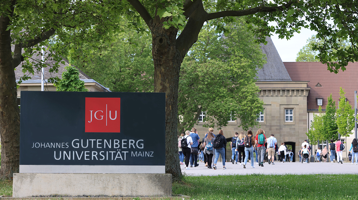Mainz 대학의 Buchwissenschaft(서지학과)와 MOU 대표이미지