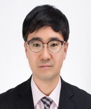 조홍현 사진